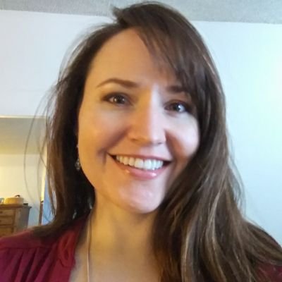 Profile Picture of Amanda Farrer (@amanda_chock) on Twitter