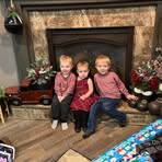 Profile Picture of Lori Binstock (@lori.binstock) on Facebook