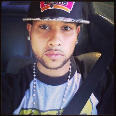 Profile Picture of Aaron Parrish & Aya (@Potent_SmokePif) on Twitter