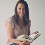 Profile Picture of Jackie’s Joy Reads (@jackiesjoyreads) on Instagram