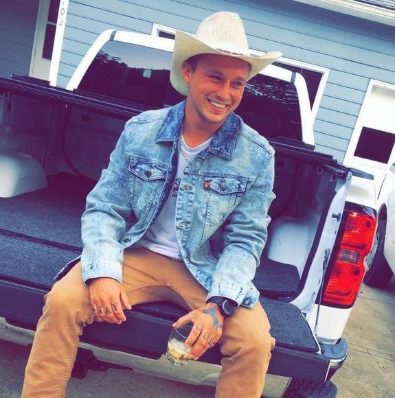 Profile Picture of Jacob Quintero (@jquintero12) on Poshmark
