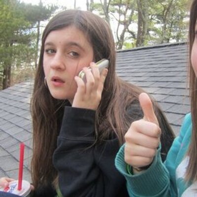 Profile Picture of Alyssa Hatch (@ahatchie2004) on Twitter