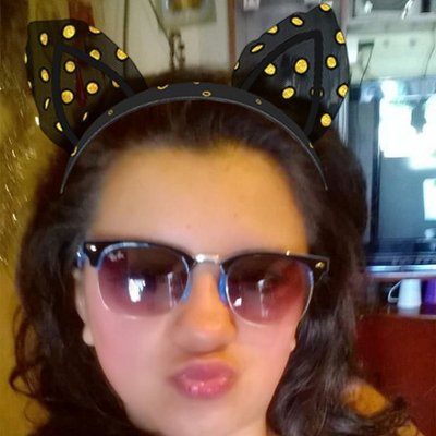 Profile Picture of May (@mayda_magdalena) on Twitter