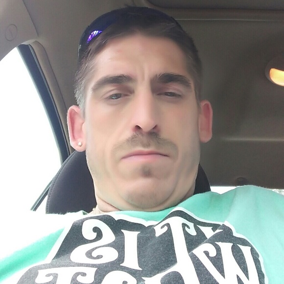 Profile Picture of Jason Beste (@jb2quicke) on Poshmark