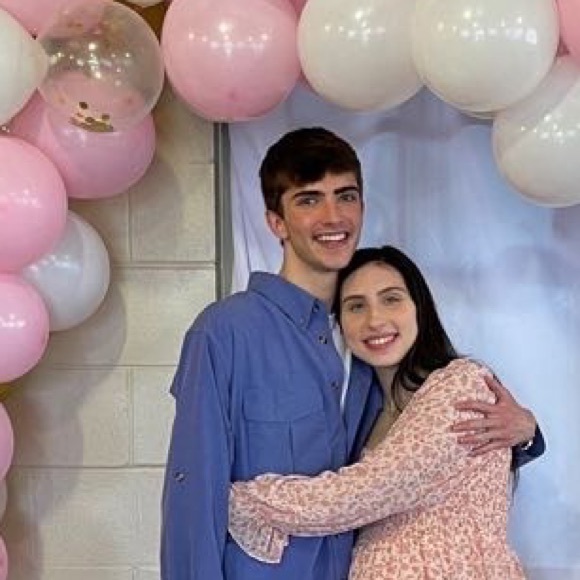 Profile Picture of Robert Poremski (@poremskir) on Poshmark