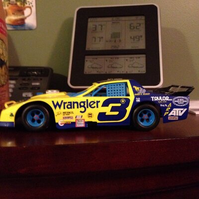 Profile Picture of David Walsh (@dow340) on Twitter