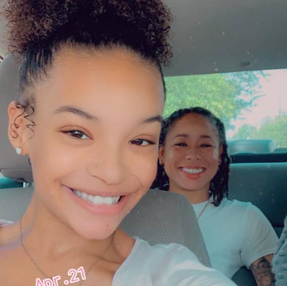 Profile Picture of Skyler Griffis (@skylergriffis) on Poshmark