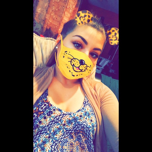 Profile Picture of Lauren Foresha (@foreshalauren) on Poshmark