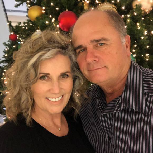 Profile Picture of Catherine Elzner (@catherineelzner) on Poshmark