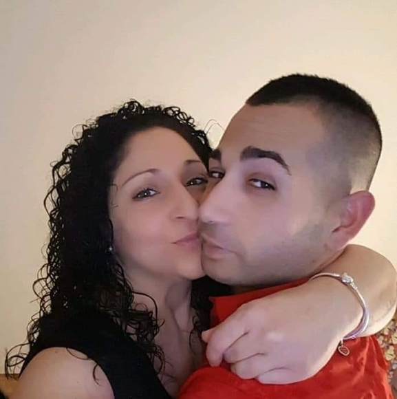 Profile Picture of Samantha Quartarone (@s_quartarone) on Poshmark