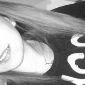 Profile Picture of Erika Holm (@s0kk3rch1k) on Myspace