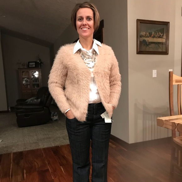 Profile Picture of Janice Wolfinger (@janicewolfinger) on Poshmark
