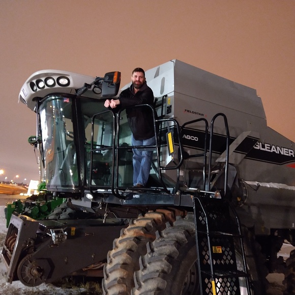 Ryan Sobecki - Poshmark Profile Picture of Ryan Sobecki (@rmms9577) on Poshmark