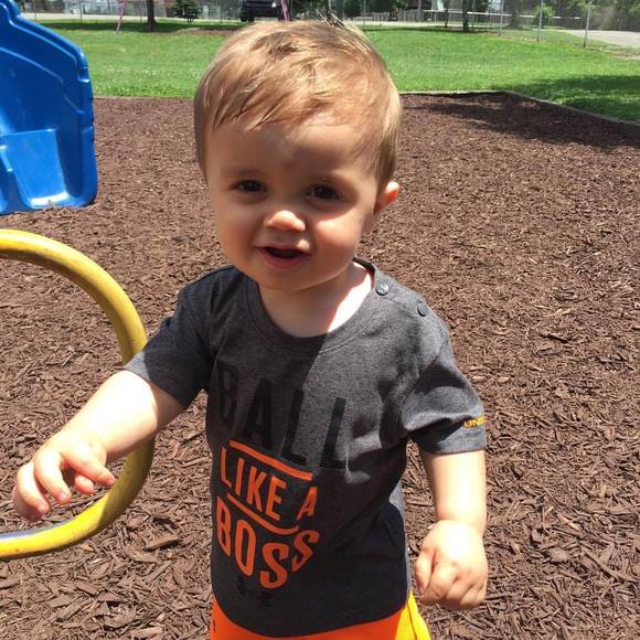 Profile Picture of Renee Burke (@reneeb1024) on Poshmark