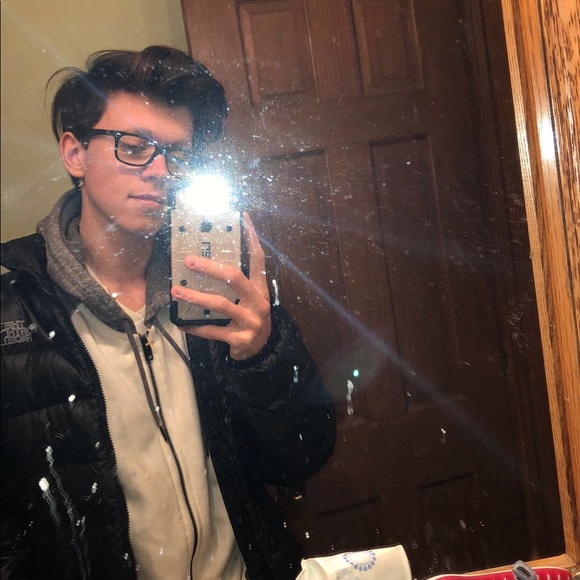 Profile Picture of Thomas Kunzmann (@tomk45) on Poshmark