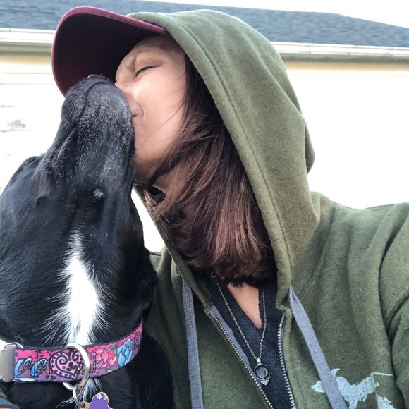 Profile Picture of Jessica Zarna (@jesszarna) on Poshmark