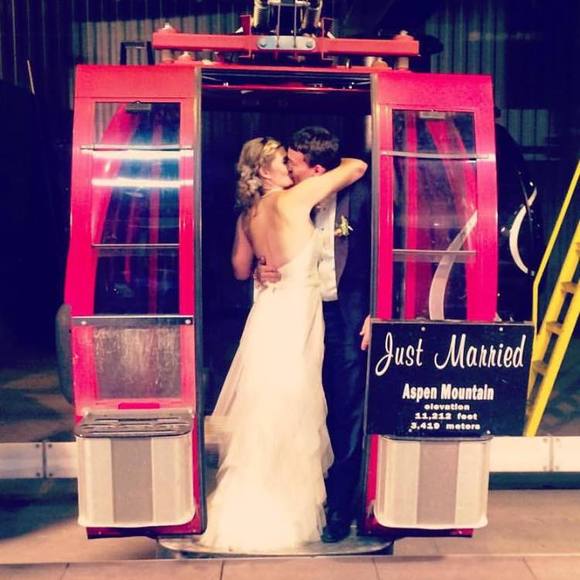 Profile Picture of Monica Sengelmann (@m_sengelmann) on Poshmark