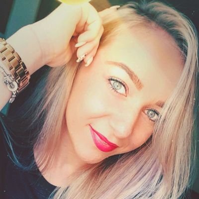 Profile Picture of Boeriu Alexandra (@Alessyaaaaa) on Twitter