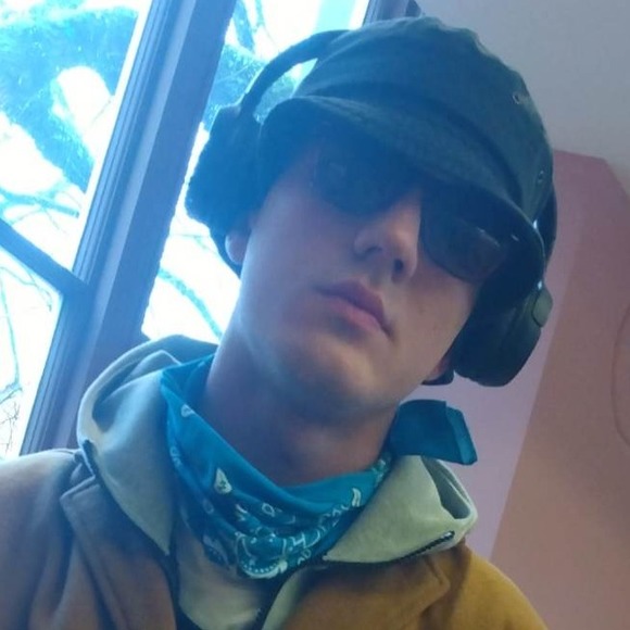 Profile Picture of Justin Mcmannis (@jmcmannissisk) on Poshmark