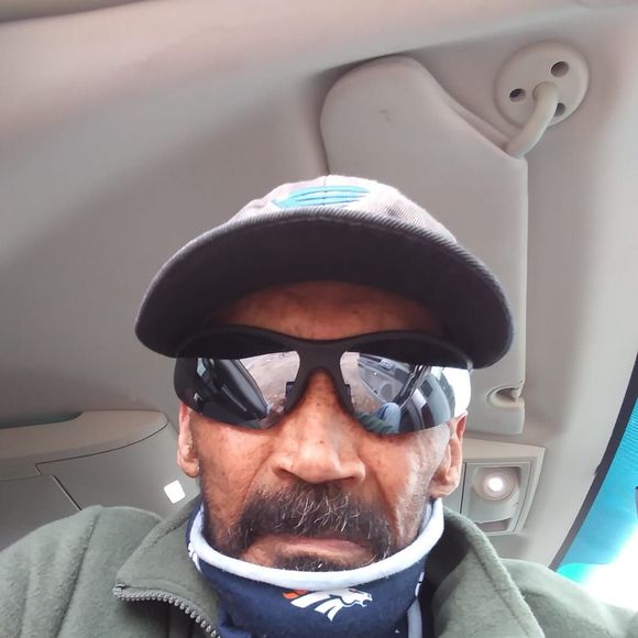 Profile Picture of Daniel Tolle (@djtolle59) on Poshmark