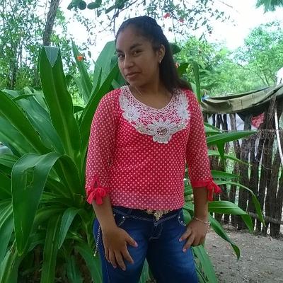 Profile Picture of Lizet Avila (@lizetavila8) on Twitter