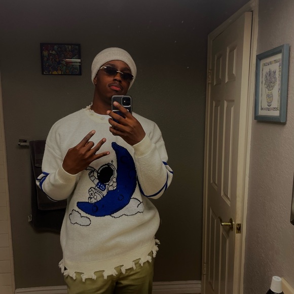 Profile Picture of Sean Benjamin (@seanbenjamin851) on Poshmark