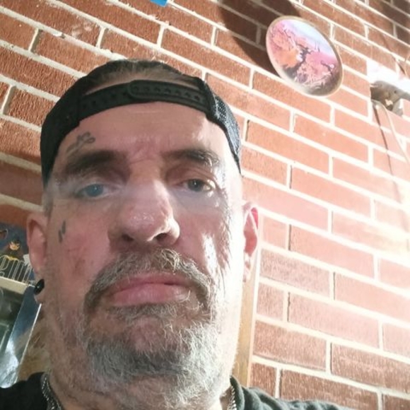 Profile Picture of William Pruett (@williampruett99) on Poshmark