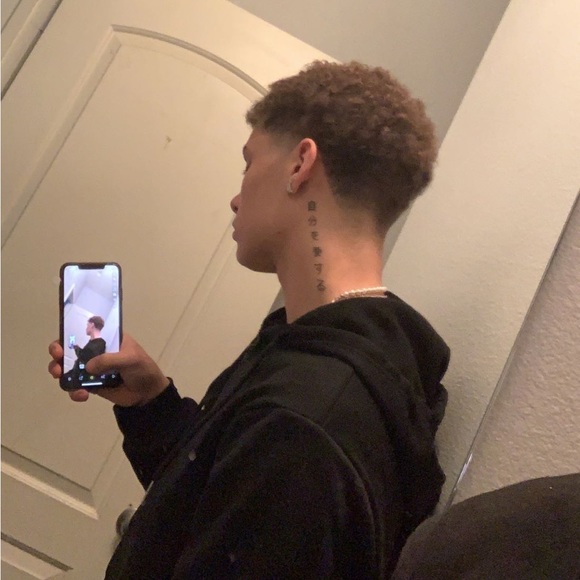 Profile Picture of Tyler Salinas (@tyler_salinas) on Poshmark