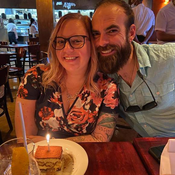 Profile Picture of Lauren Barnett (@tex2110) on Poshmark