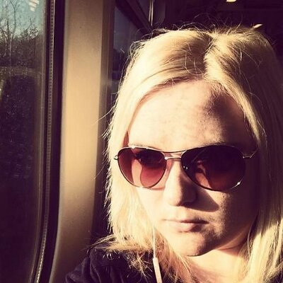 Profile Picture of Holli Driver (@SundayGirl1991) on Twitter