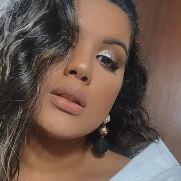 Profile Picture of Paula Padilla (@paulalaosita) on Poshmark