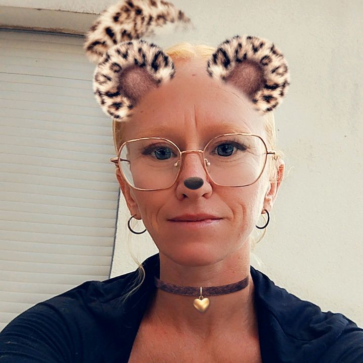 Profile Picture of aimée genest (@aime.genest) on Tiktok