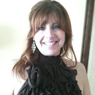 Profile Picture of Lisa Farkas (@lisafarkas) on Twitter