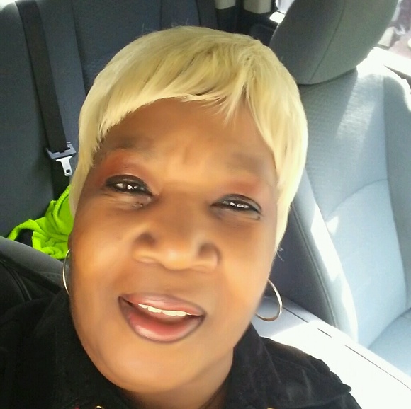 Profile Picture of Pauline Ruffin (@pauline_ruffin) on Poshmark