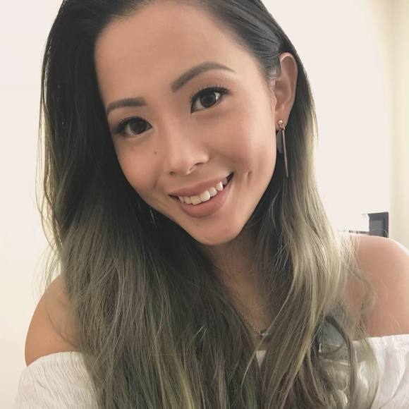 Profile Picture of Jenny Chong (@jenjenchong) on Poshmark