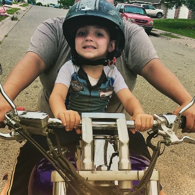 Profile Picture of Taylor Loucks (@TaylorLoucks1) on Twitter