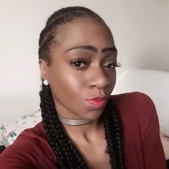 Profile Picture of Shawnta Everett (@spicegirl38) on Poshmark
