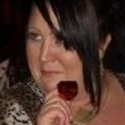 Profile Picture of Tina Poole (@tinopoole) on Twitter