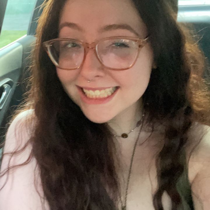 Profile Picture of leah marie (@leeeelaa) on Tiktok