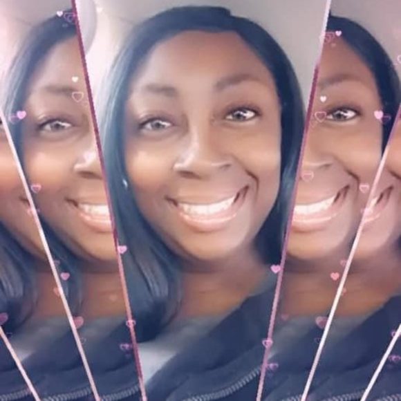 Profile Picture of Sasha Freeman (@noliama12) on Poshmark