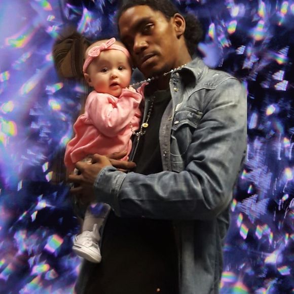 Profile Picture of Steven Rosales (@stevenr88) on Poshmark