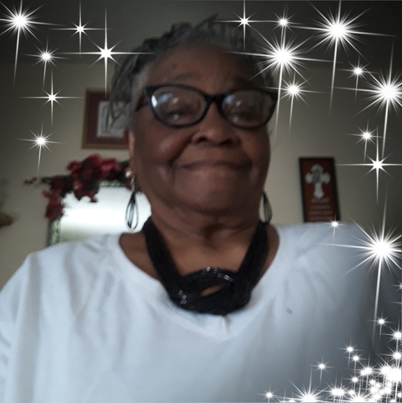 Elnora Chambers - Poshmark Profile Picture of Elnora Chambers (@elnorachambers) on Poshmark