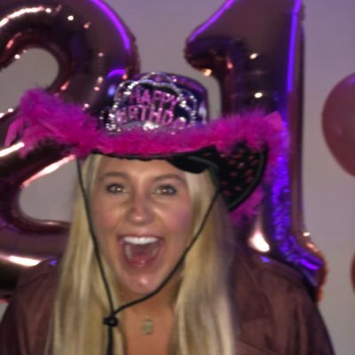Profile Picture of Haley Burnau (@haley_jo99) on Twitter