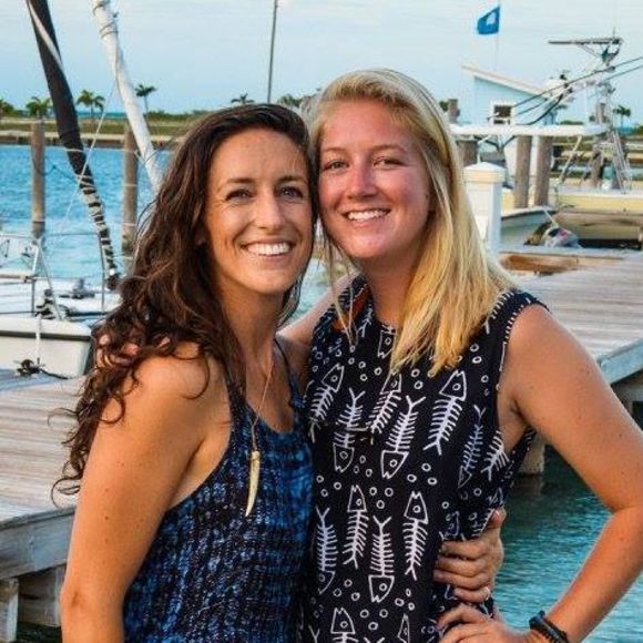 Profile Picture of Sarah Emrich (@sarahgemrich) on Poshmark