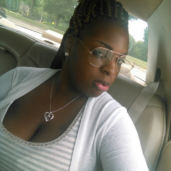 Toshana Hamilton - Poshmark Profile Picture of Toshana Hamilton (@toshanac) on Poshmark