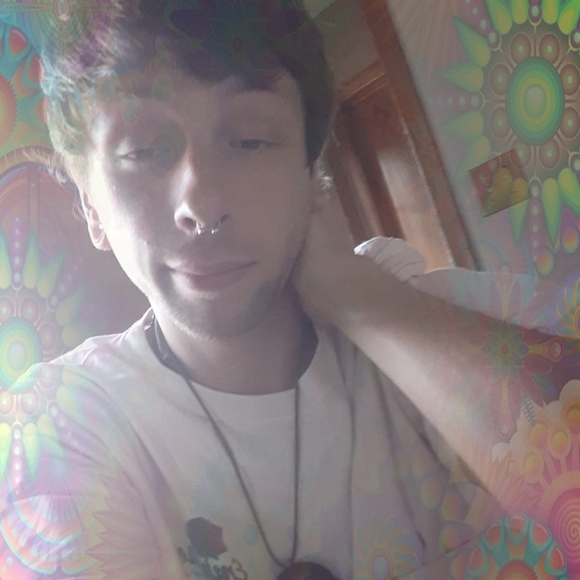 Profile Picture of Justin James (@goatboiazazle) on Poshmark
