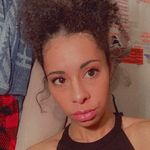 Profile Picture of Lya Perreault-Benoit (@lee_magination) on Instagram