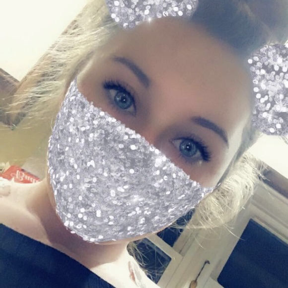 Profile Picture of Kyleigh Godfrey (@kymariegodf) on Poshmark