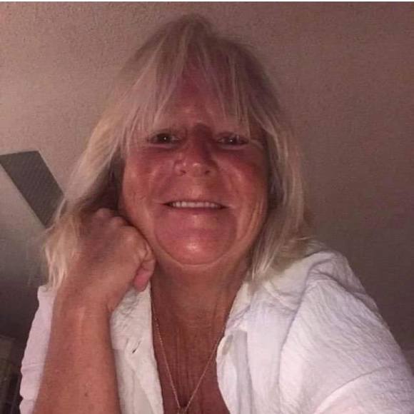 Profile Picture of Penny Oconnor (@ppennypoc) on Poshmark