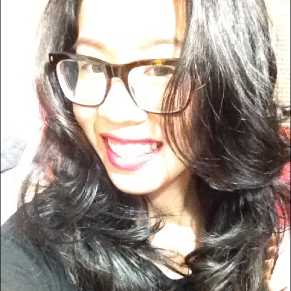 Profile Picture of Karen Hyung (@karenstacey) on Poshmark